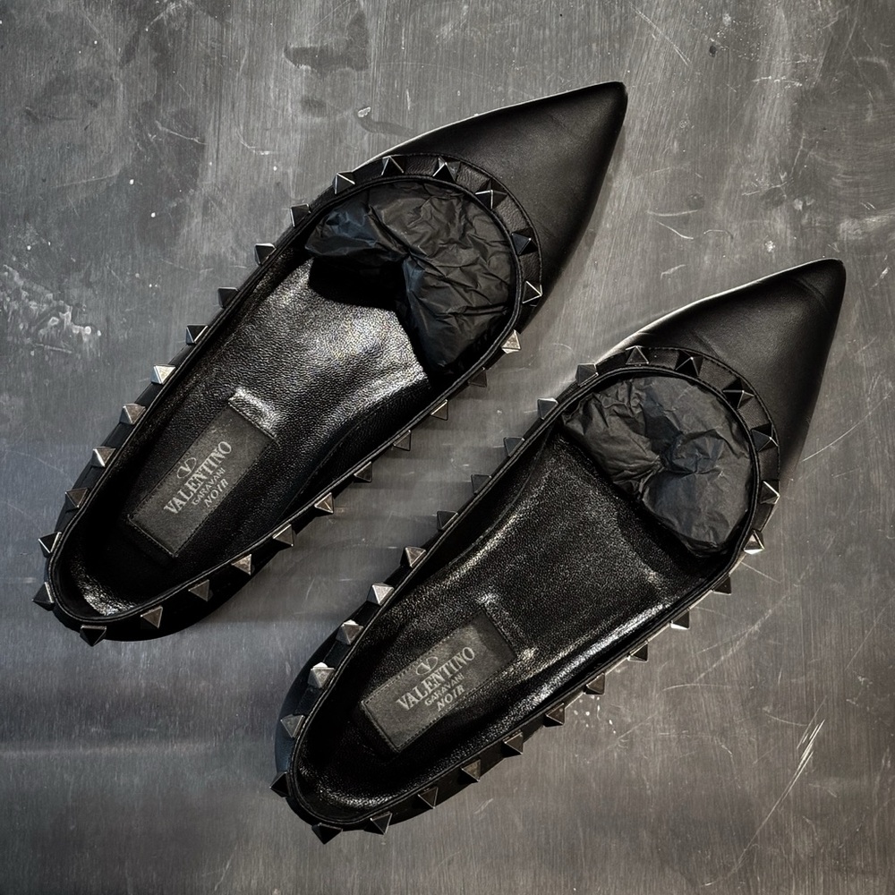 Valentino Garavani Black Studded Flats